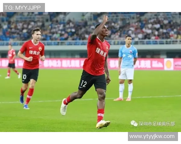 足球难民的困境与希望：在逆境中追寻梦想的故事